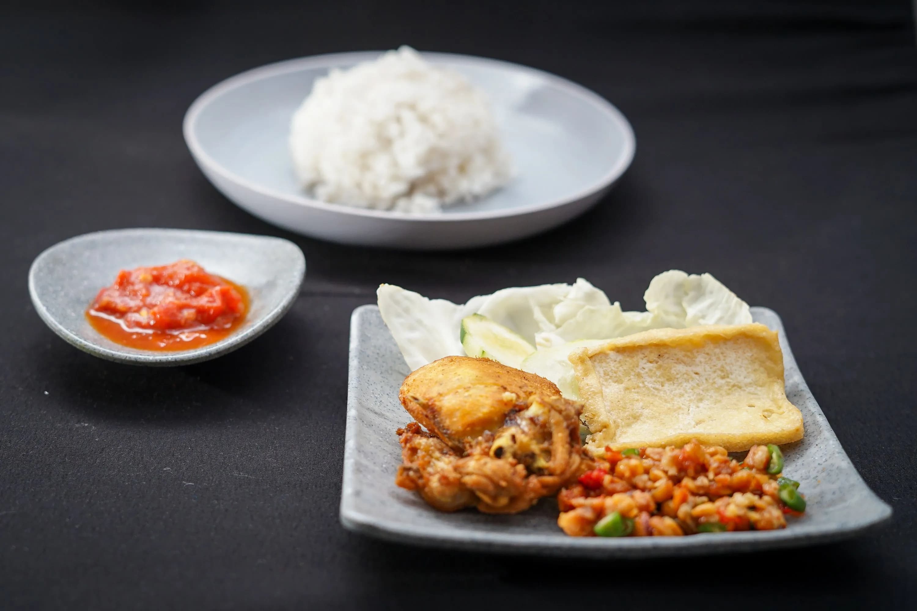Nasi Ayam Kecombrang